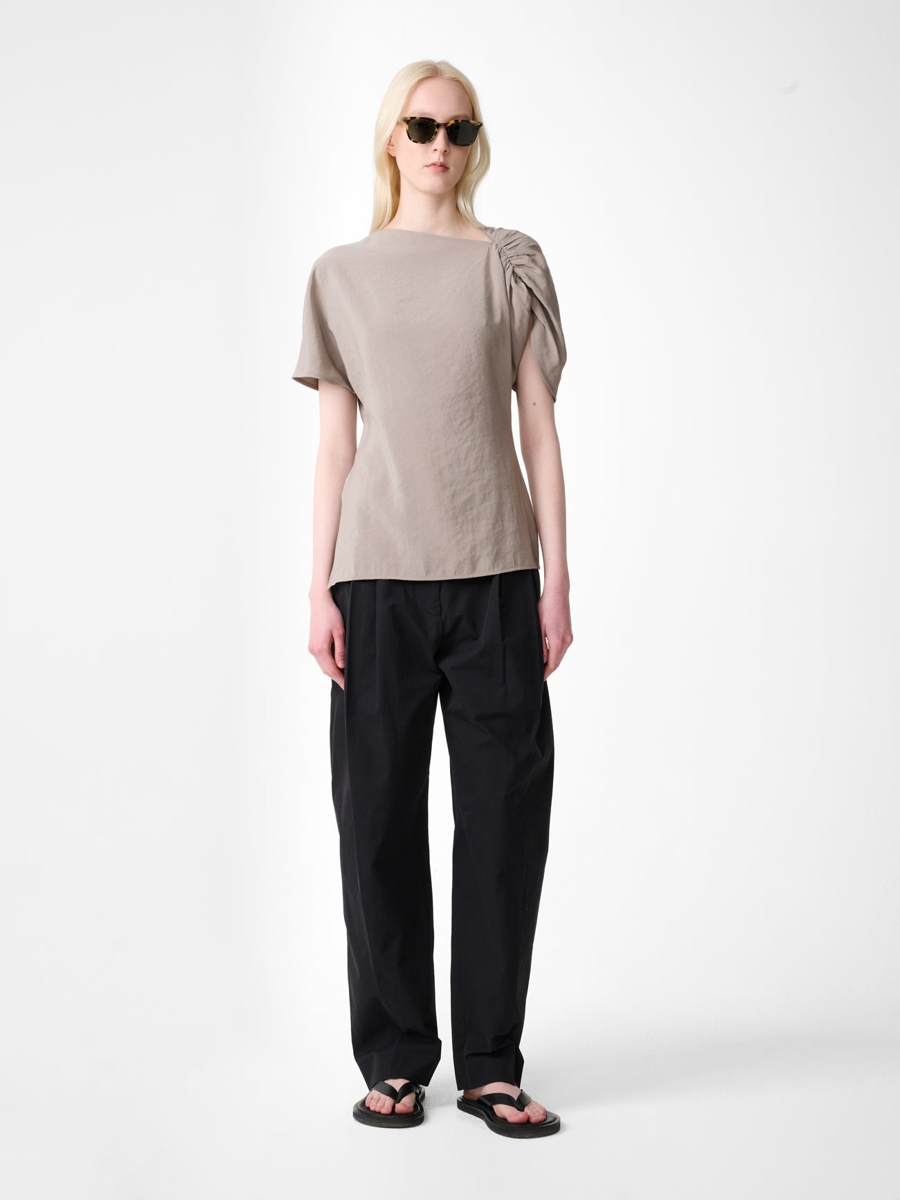 Carpi Top in Taupe